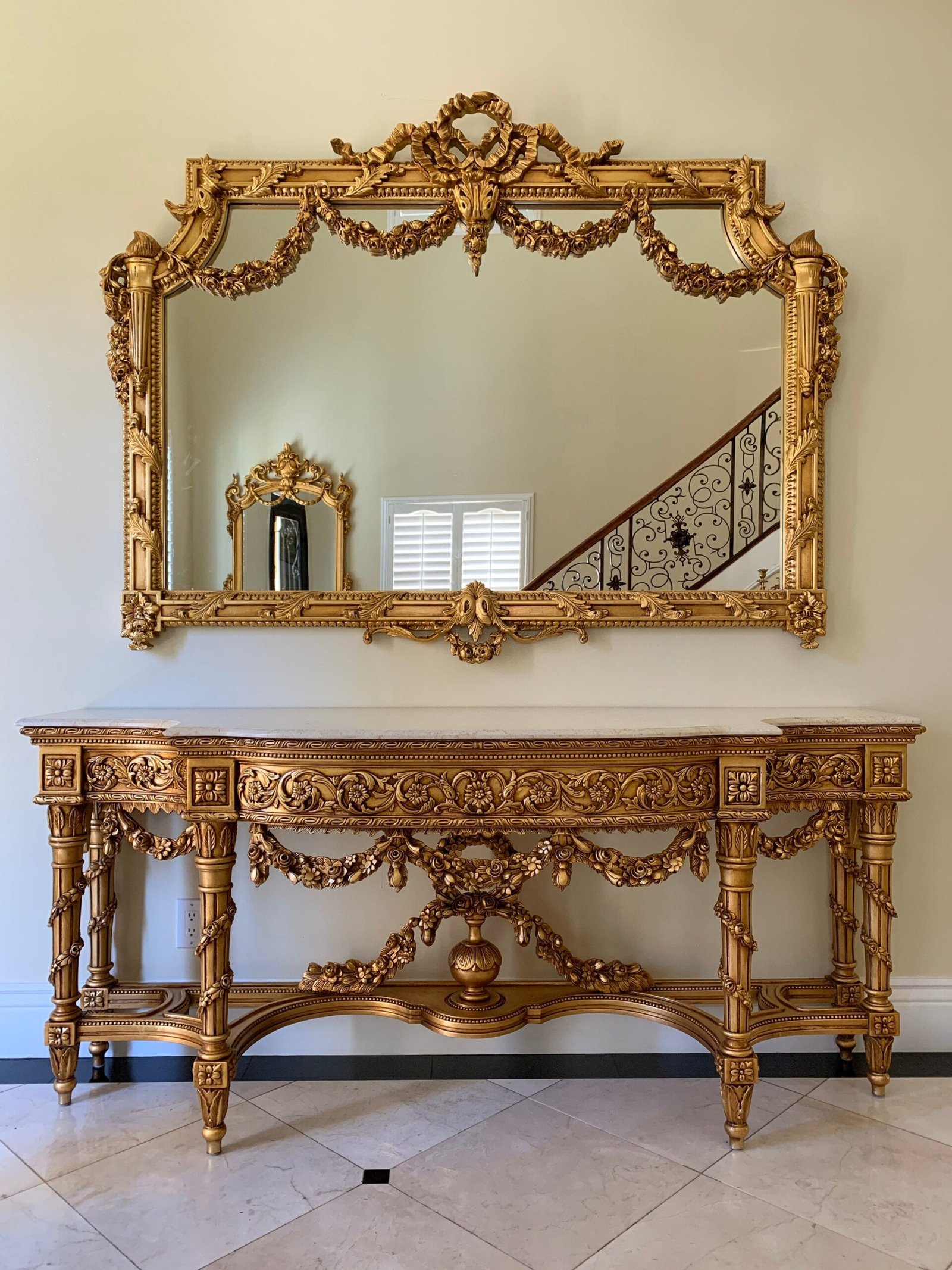 Palatial Italian 19th century Louis XVI style carved and gilt wood grand console with mirror
