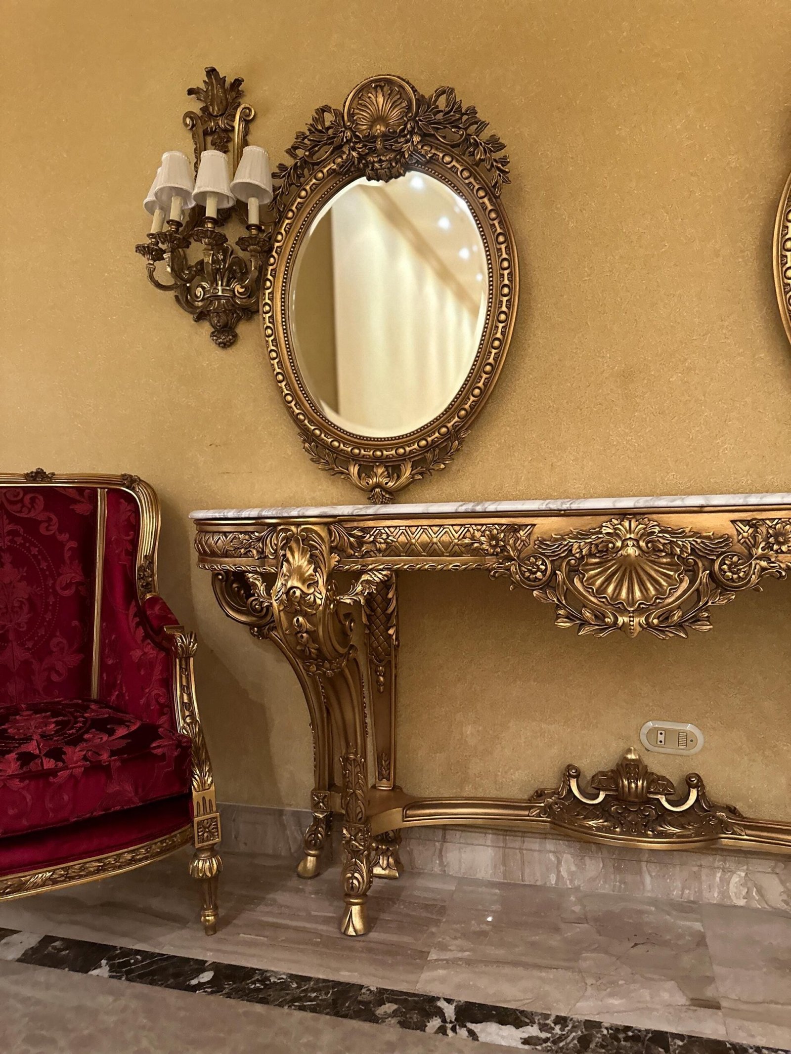 Palatial 19th century Louis XVI style carved and gilt wood grand console - Image 5